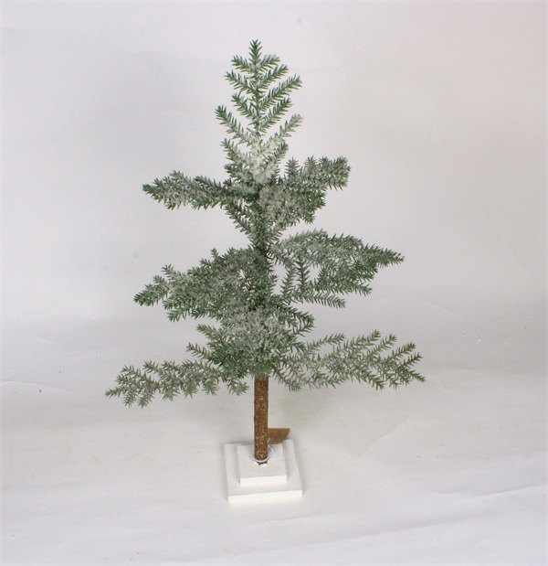 Christmas Decorations with Wood Base.jpg